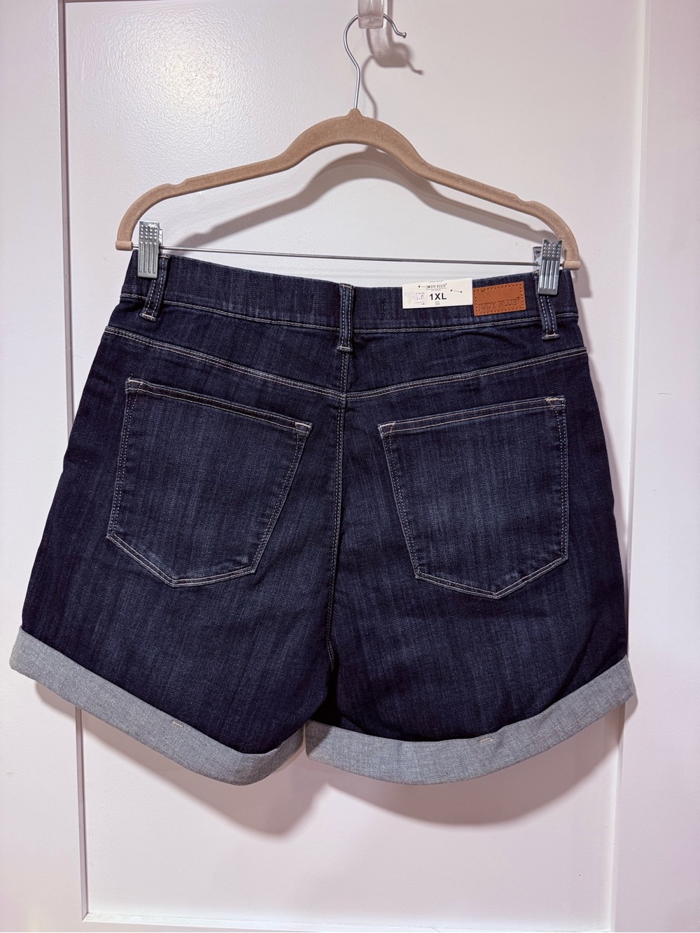 NWT Judy Blue Women’s Dark Wash High-Waisted Pull-On Denim Shorts - Size 1X - Picture 4 of 7